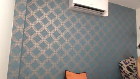 Violeta  online show from January 5, 1:13 am