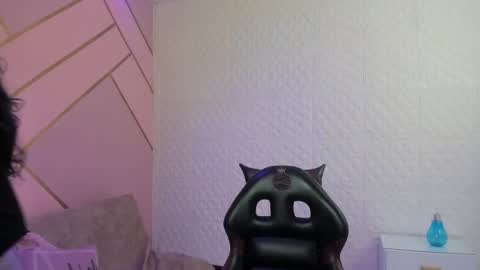     online show from October 24, 9:11 pm