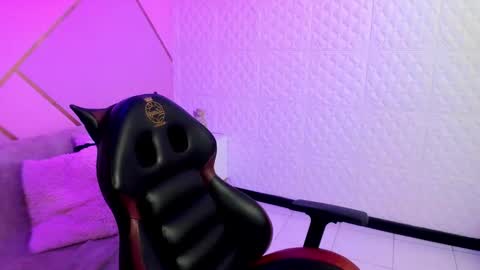Snapshot of violeta_diazz chatting on March 16, 9:19 pm online show from March 16, 9:19 pm