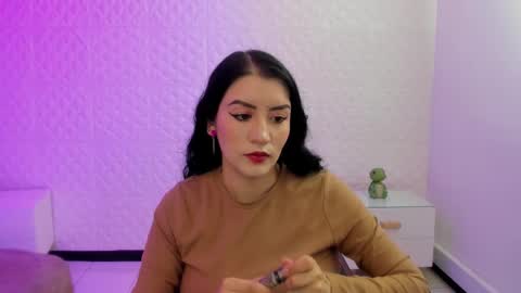 Snapshot of violeta_diazz chatting on March 19, 9:41 pm online show from March 19, 9:41 pm