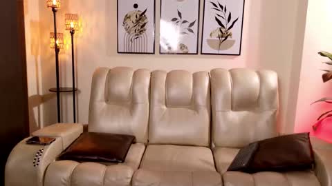 Violeta online show from February 4, 8:03 pm