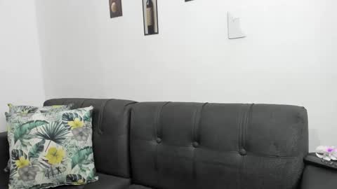 violeta_gracee online show from November 24, 11:37 pm