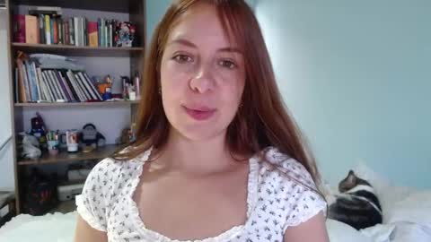 Snapshot of violeta_peter69 chatting on September 14, 9:47 pm Violeta Peter online show from September 14, 9:47 pm