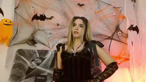 Violeta online show from October 4, 8:18 pm