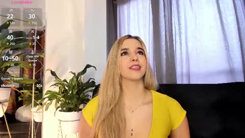 Snapshot of violetarainn chatting on June 17, 4:30 pm Violeta online show from June 17, 4:30 pm