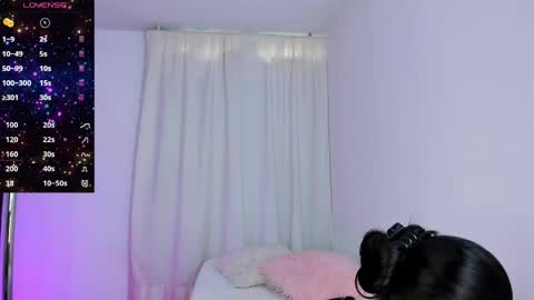 Snapshot of violetasotter chatting on April 27, 12:36 pm Violeta online show from April 27, 12:36 pm