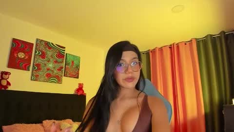 Violet online show from November 8, 4:56 am