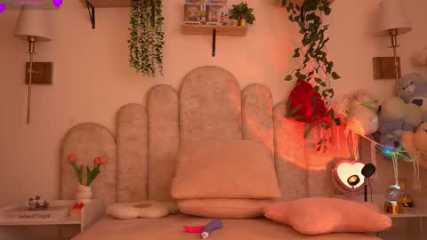 violeth___ online show from February 6, 1:14 pm