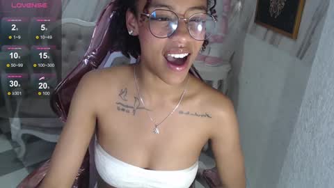 violeth_b online show from January 9, 6:47 pm