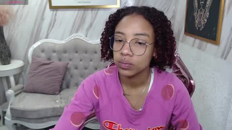 violeth_b online show from January 20, 12:39 pm