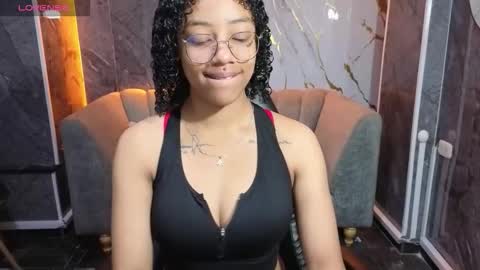 violeth_b online show from October 20, 12:38 pm