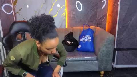 violeth_b online show from November 10, 12:48 pm