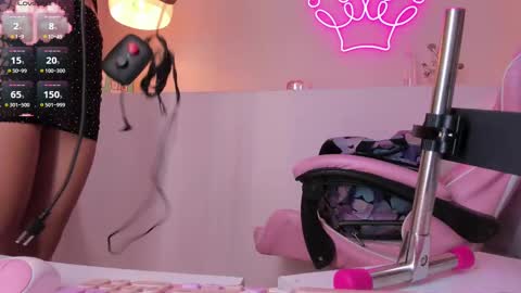 Violeth Hill online show from September 28, 7:41 pm