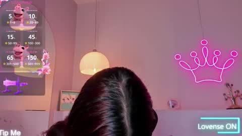 Violeth Hill online show from November 24, 8:08 pm