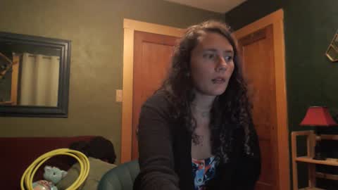 Snapshot of violethooper chatting on February 17, 6:21 am Violet Hooper online show from February 17, 6:21 am