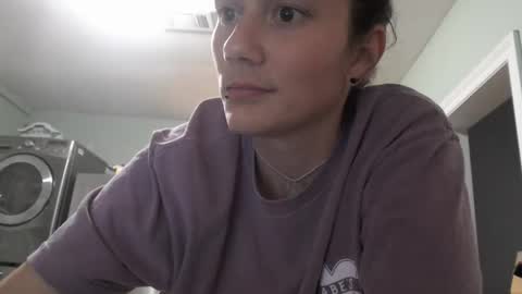 Snapshot of violethooper chatting on February 25, 5:06 am Violet Hooper online show from February 25, 5:06 am