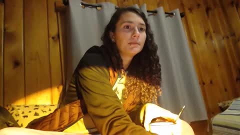 Snapshot of violethooper chatting on March 31, 8:04 am Violet Hooper online show from March 31, 8:04 am