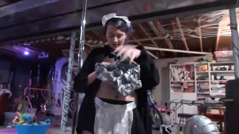 Snapshot of violethooper chatting on May 15, 3:08 pm Violet Hooper online show from May 15, 3:08 pm