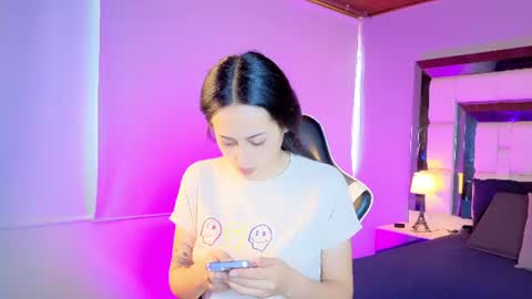 Snapshot of violetskinny chatting on July 9, 7:29 pm violetskinny online show from July 9, 7:29 pm