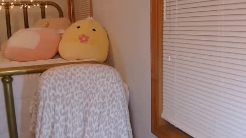 Violet Skye online show from February 12, 12:27 am