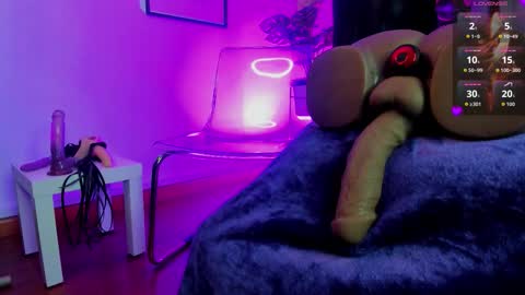 Violett  online show from October 23, 12:15 pm