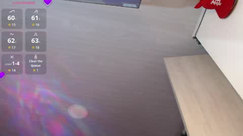 violett_brown9 online show from May 4, 3:57 am