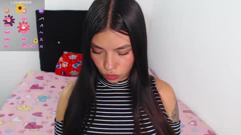 Snapshot of violett_flowers chatting on September 12, 4:12 am violeta online show from September 12, 4:12 am