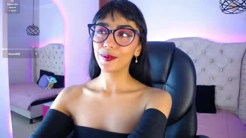 Violet online show from May 26, 11:06 am