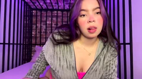 violett_moonx online show from May 30, 12:35 pm