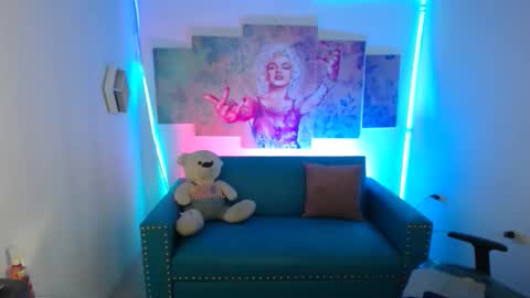 Violeta online show from February 15, 12:14 pm