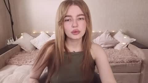 Snapshot of violettaotis chatting on June 19, 12:20 pm ViolettaOtis online show from June 19, 12:20 pm