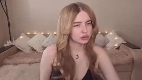 Snapshot of violettaotis chatting on July 2, 10:32 am ViolettaOtis online show from July 2, 10:32 am