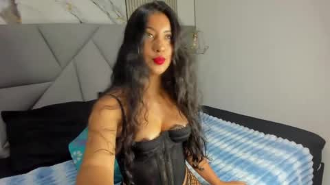 Snapshot of violettaruizz chatting on May 4, 7:10 pm violettaruizz online show from May 4, 7:10 pm