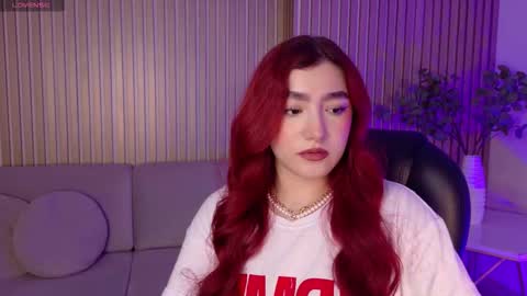 Violett Castel online show from February 26, 8:08 pm