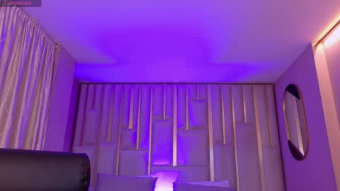 Violett Castel online show from March 27, 8:08 pm