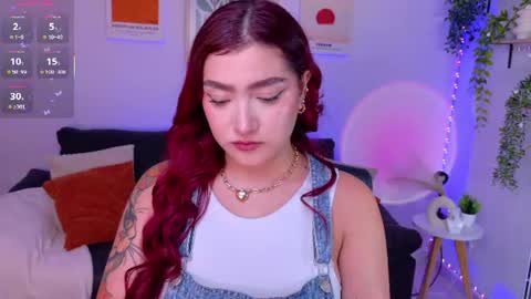 Violett Castel online show from July 10, 10:56 pm
