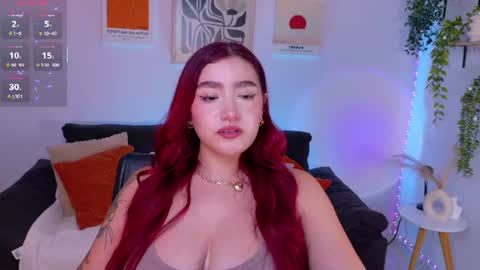 Violett Castel online show from July 12, 12:01 am