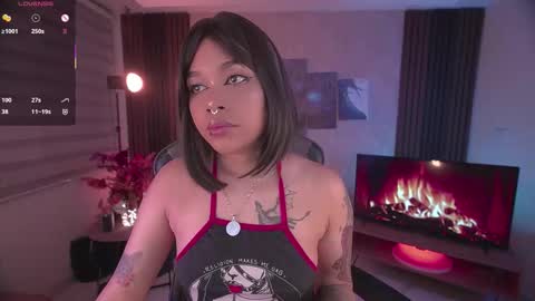 JULIE UWU online show from November 7, 6:52 pm