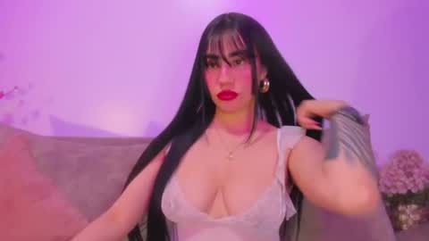 violette_laurent online show from July 14, 1:19 am
