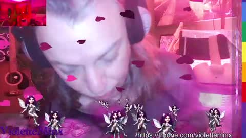Snapshot of violetteminx chatting on July 25, 12:36 pm Violette online show from July 25, 12:36 pm