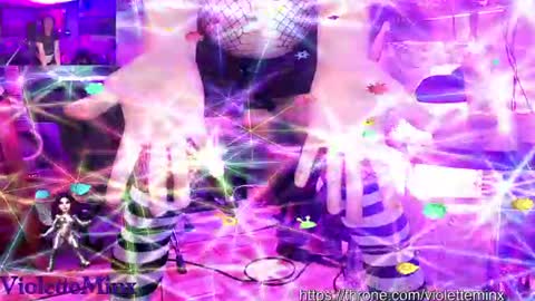 Snapshot of violetteminx chatting on July 29, 7:01 pm Violette online show from July 29, 7:01 pm