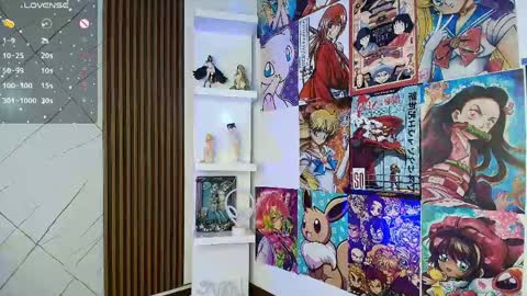 Snapshot of violettenoi chatting on April 23, 8:33 pm violettenoi online show from April 23, 8:33 pm