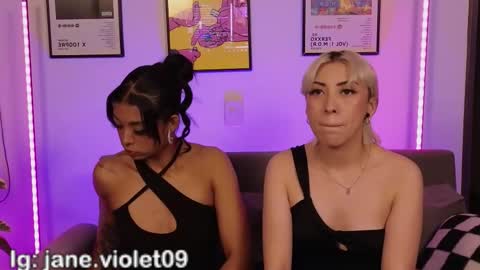 Violet online show from February 1, 12:20 am