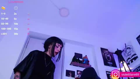 Snapshot of violettlane chatting on December 11, 1:26 am Violeta online show from December 11, 1:26 am