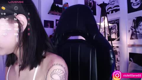 Snapshot of violettlane chatting on December 12, 3:10 am Violeta online show from December 12, 3:10 am