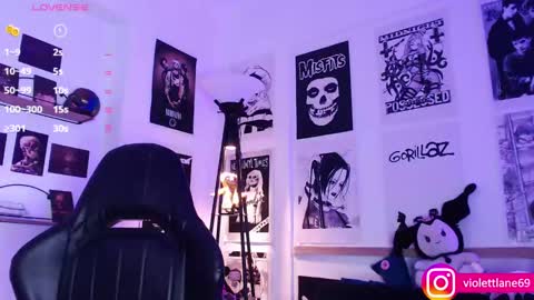 Snapshot of violettlane chatting on January 12, 12:07 am Violeta online show from January 12, 12:07 am