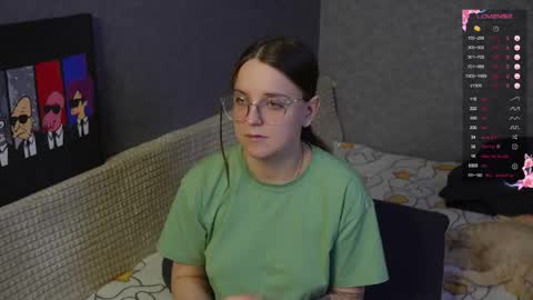 Violet online show from March 30, 5:14 pm