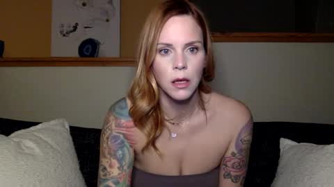 Violet online show from December 1, 11:36 pm