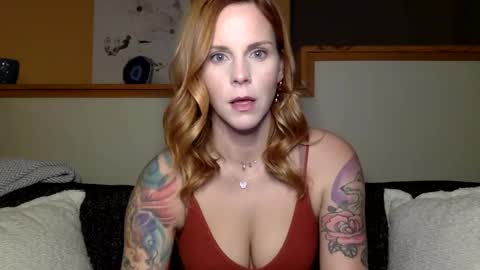 Violet online show from December 4, 12:08 am
