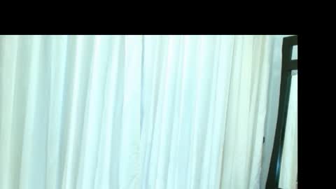 Snapshot of viollet_28 chatting on January 19, 11:00 pm violeta online show from January 19, 11:00 pm
